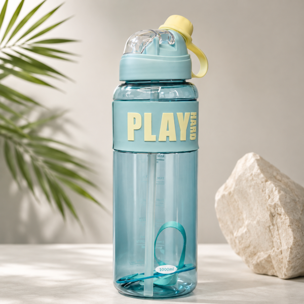قمقمه ورزشی مدل Play مدل نشکن ظرفیت ۱ لیتر