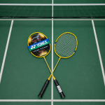 راکت بدمینتون یونکس جفتی کربن دار YONEX - Image 3